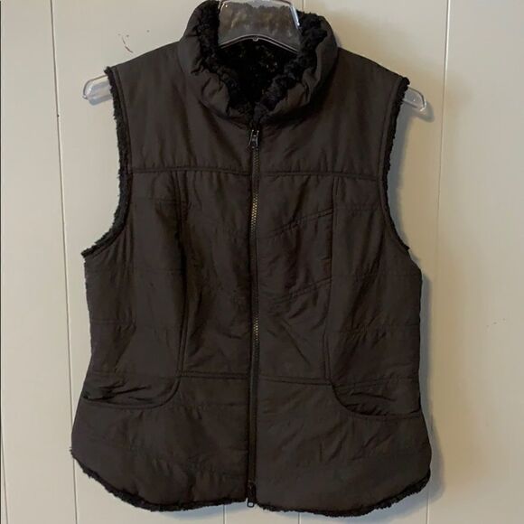 Reversible Faux Fur Vest Size Small - Picture 4 of 6